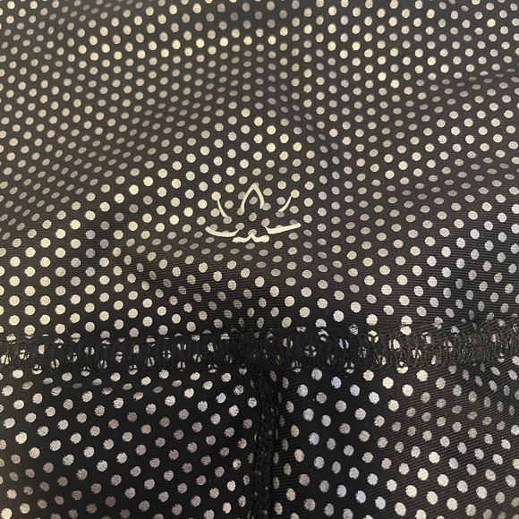 NWT Beyond Yoga Metallic Leggings - Picture 2 of 3